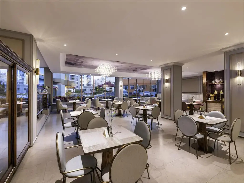 Mercure Qingdao Downtown