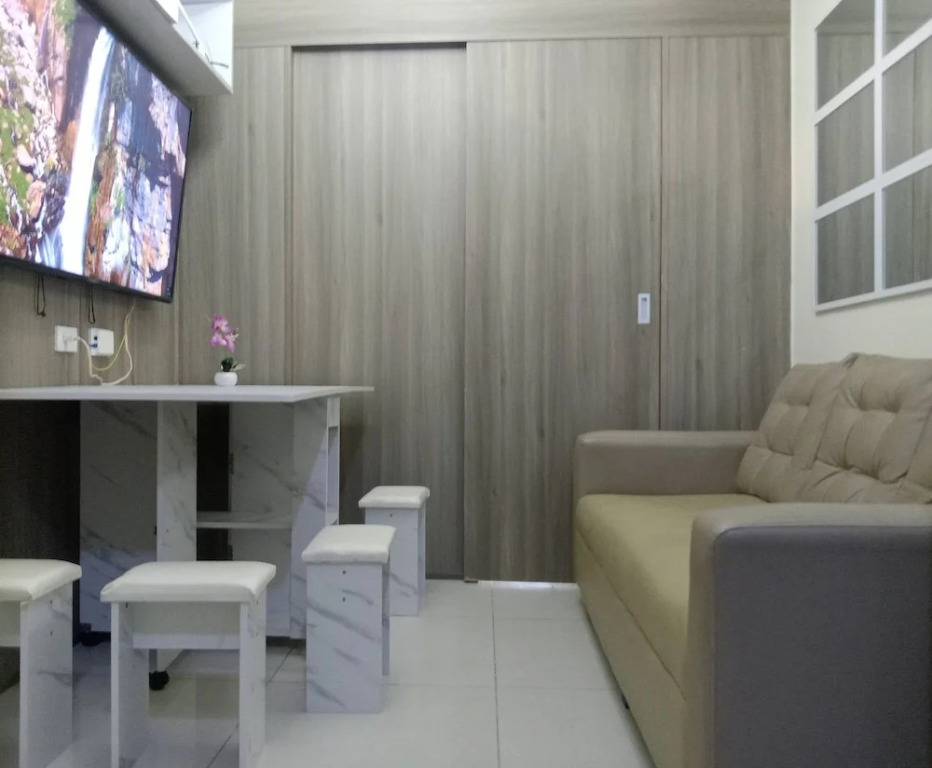 Althea Luxury Retreat Mall of Asia Sunset