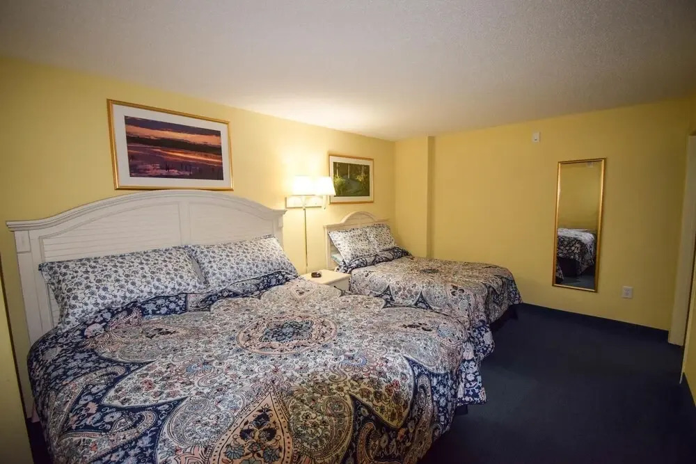 Avista South Tower 1022 2 Bedroom Condo by RedAwning, North Myrtle Beach