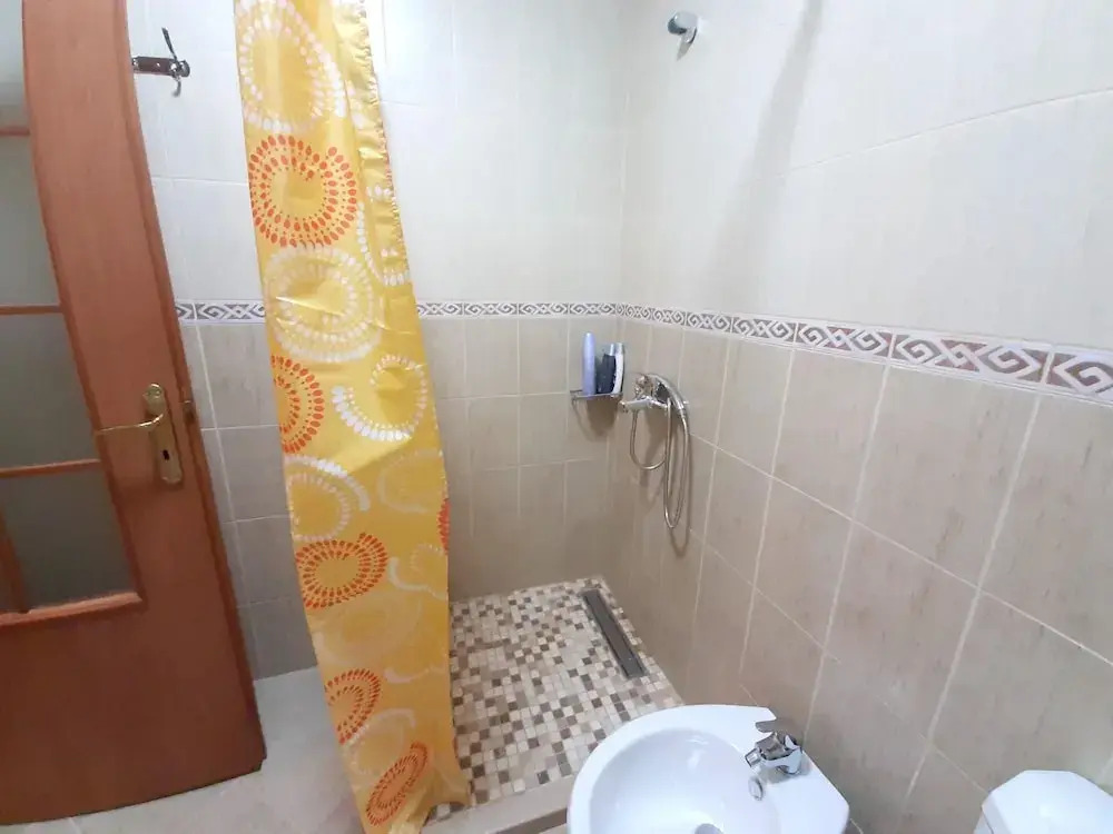 Apartment With one Bedroom in Tiranë, With Balcony and Wifi