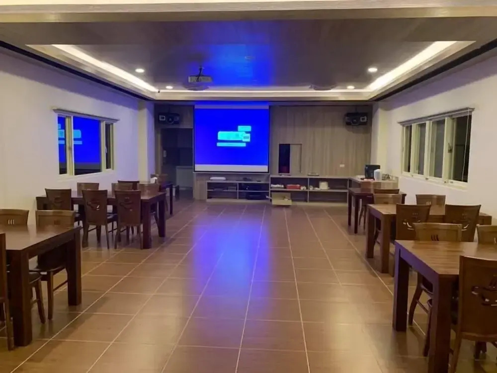 123 Hall