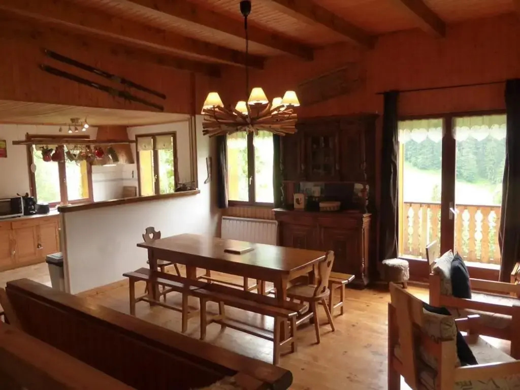 Chalet cosy sur pistes avec cheminée, terrasse et studio indépendant pour 14 pers. - FR-1-342-239