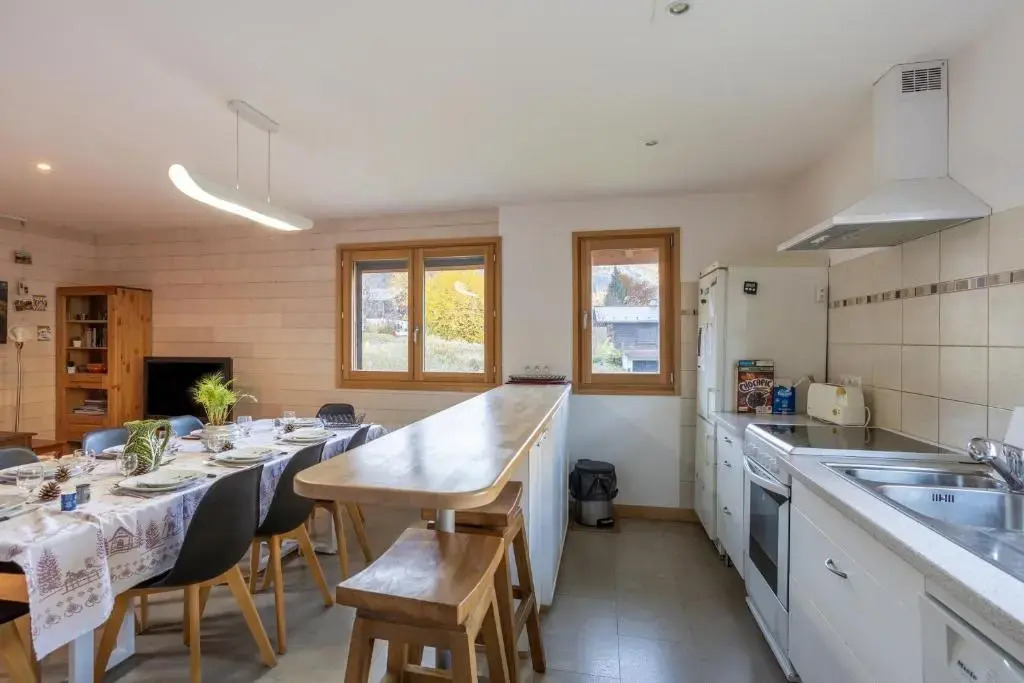 Chalet de 3 chambres avec jardin amenage et wifi a Les Houches a 2 km des pistes