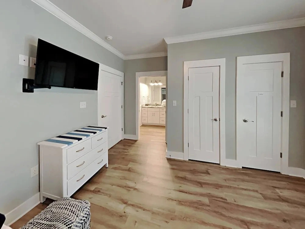 Spacious Gulf Shores Beach House With Ocean Views and Private Entrance
