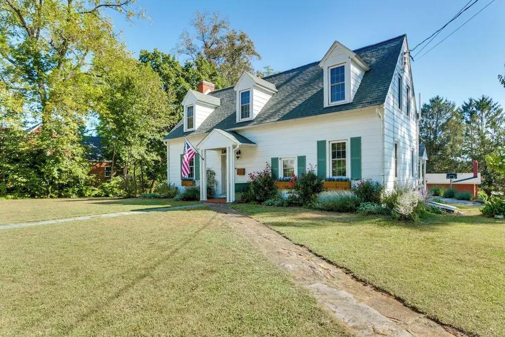 Walkable Location: Historic Home in Charles Town!