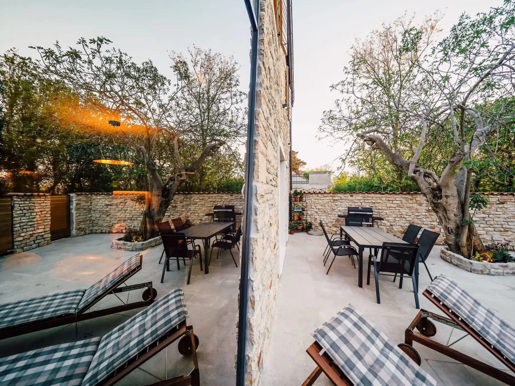 Villa Begonia with swimming pool, Privlaka (Zadar)
