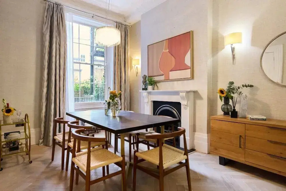 The Bayswater Retreat - Adorable 3bdr Flat With Balcony