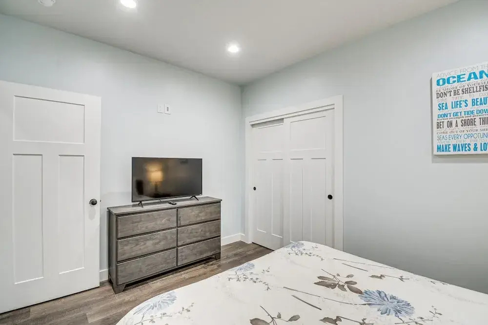 Westport Home w/ Hot Tub: 2 Blocks to Beach!