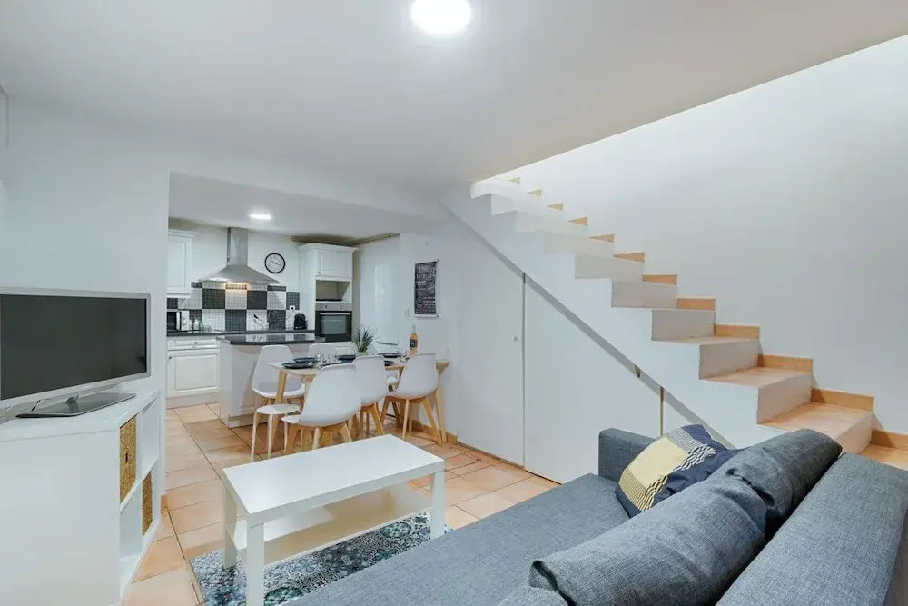 Heart Panier - Renovated Duplex - 3 Bedrooms
