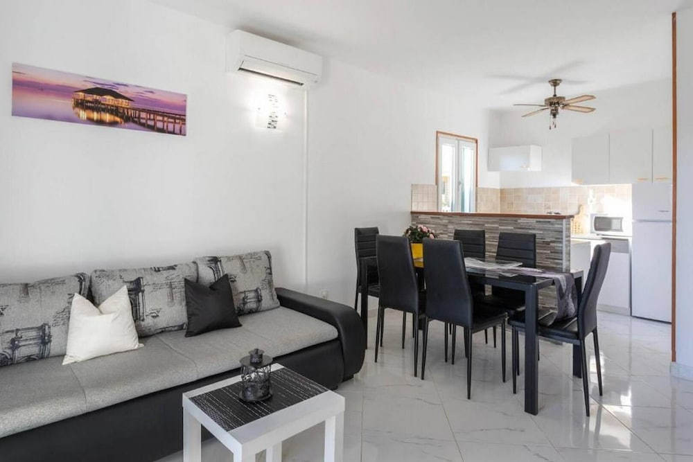 Apartment Marin