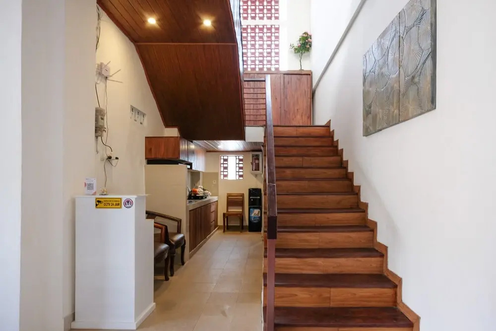 Urbanview Hotel Arta Guna Casa