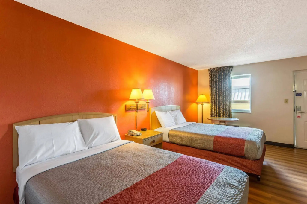 Motel 6 Nashville