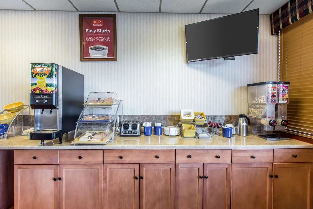 Days Inn Calhoun