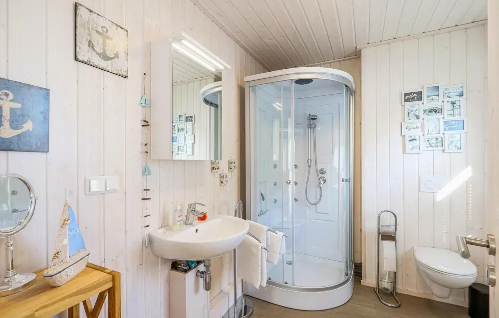 2 Bedroom Amazing Home In Zerpenschleuse