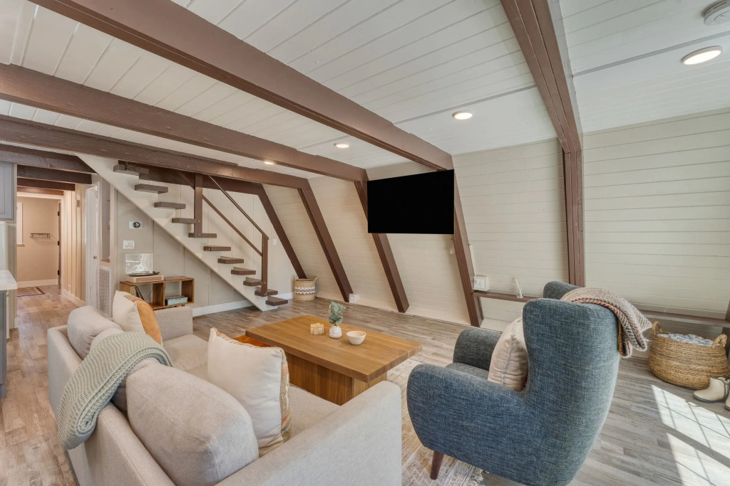 Speckled by Avantstay Modern Interior, 0.5mi to Lake!
