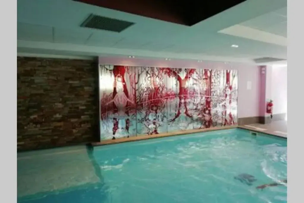 Antarès. duplex 48m2, piscine, sauna, à coté piste
