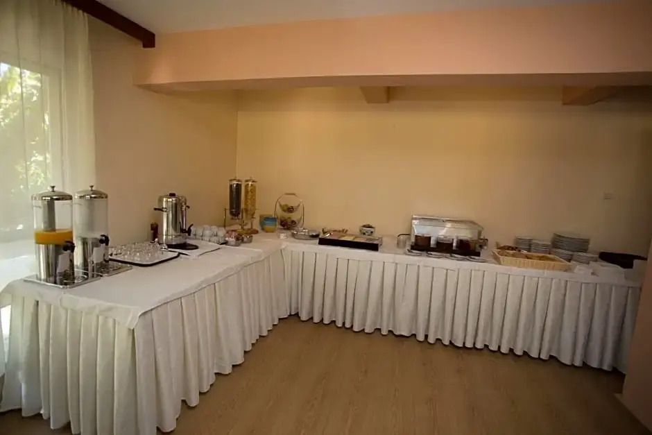 Hotel Cronos