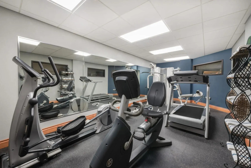 Holiday Inn Express & Suites Longview North by IHG
