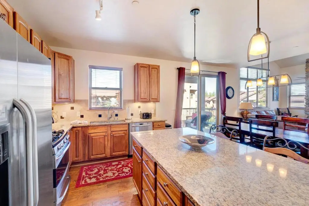 Luxury Condo #531 Near Resort, Pool, Club House & Hot Tub - FREE Activities & Equipment Rentals Daily
