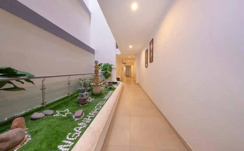 Nicecy NganHa Hotel