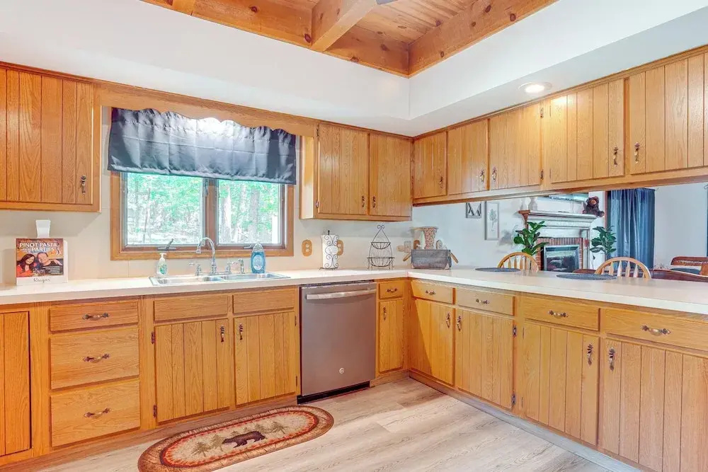 Mcgaheysville Home w/ Screened Porch & Gas Grill!