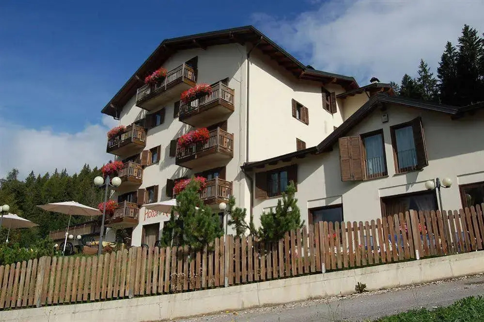Hotel Roma