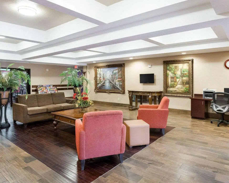 Comfort Inn & Suites Near Medical Center