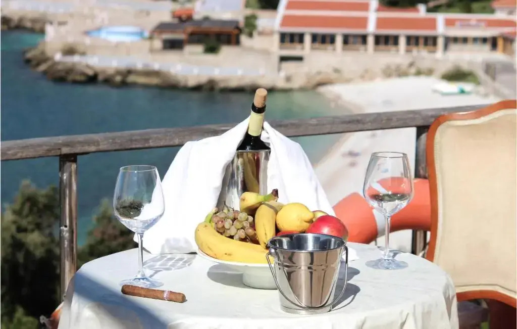 Beautiful Apartment in Utjeha With Wifi