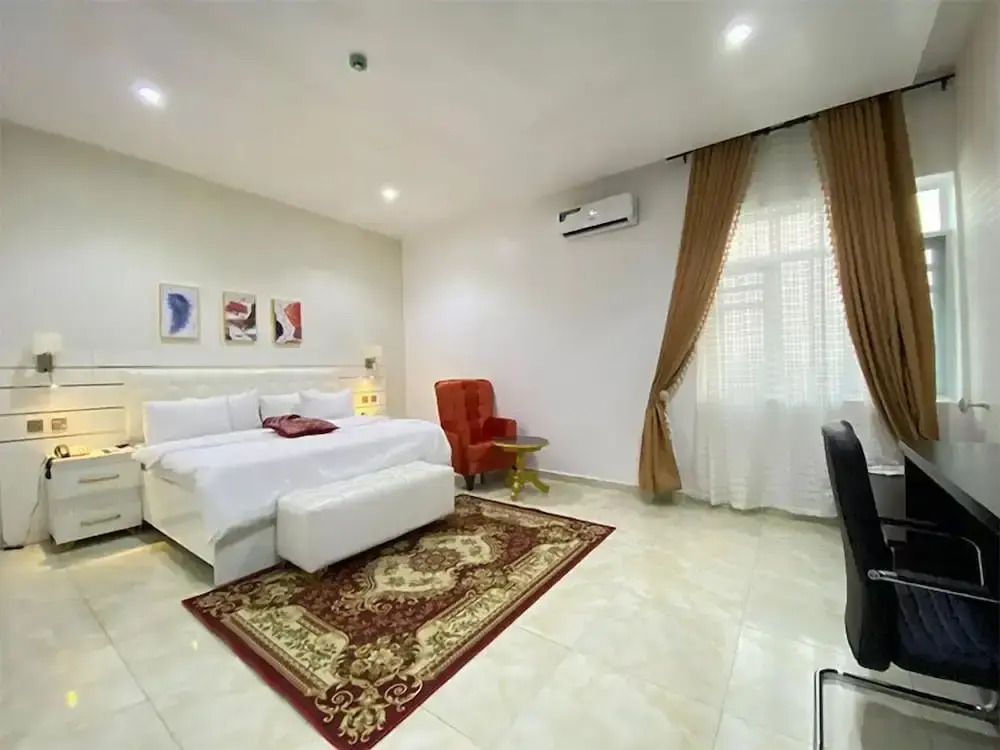 Hogis Luxury Hotel