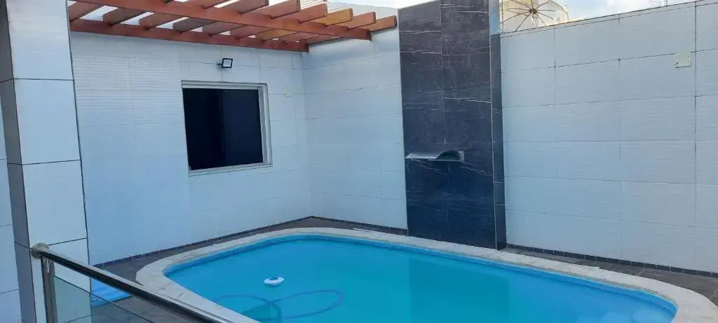 BEACH HOUSE ARUANA