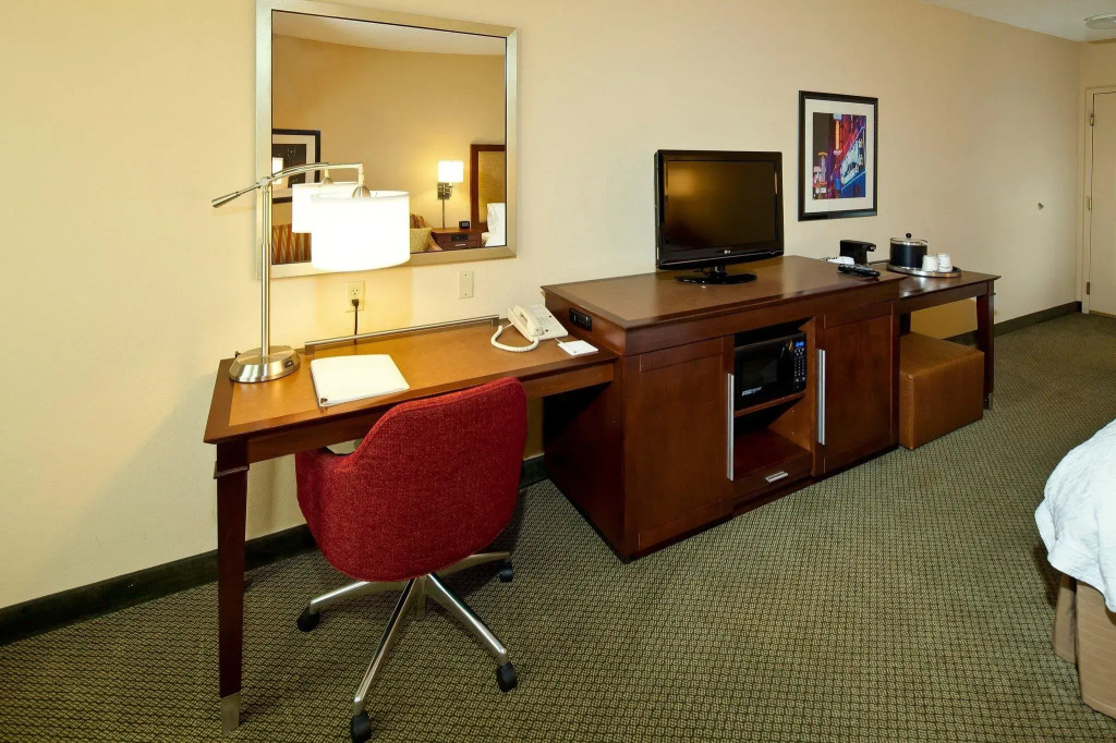 Hampton Inn & Suites Nashville-Green Hills