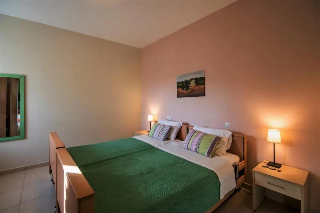 Aksos Suites Accessible Accommodation