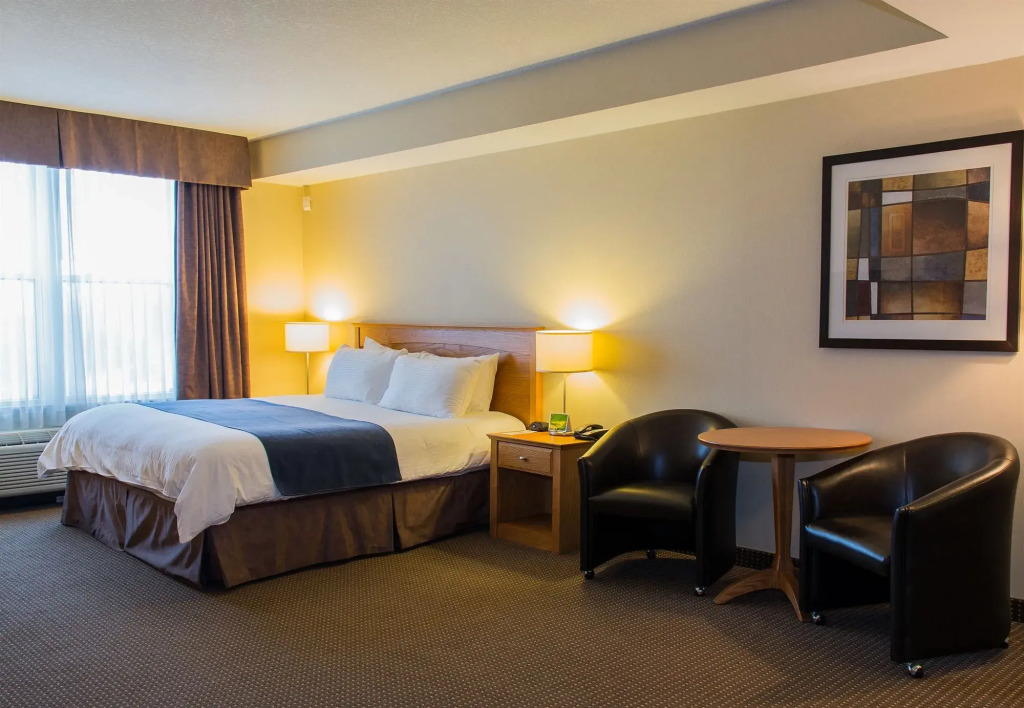 Cambridge Hotel and Conference Centre