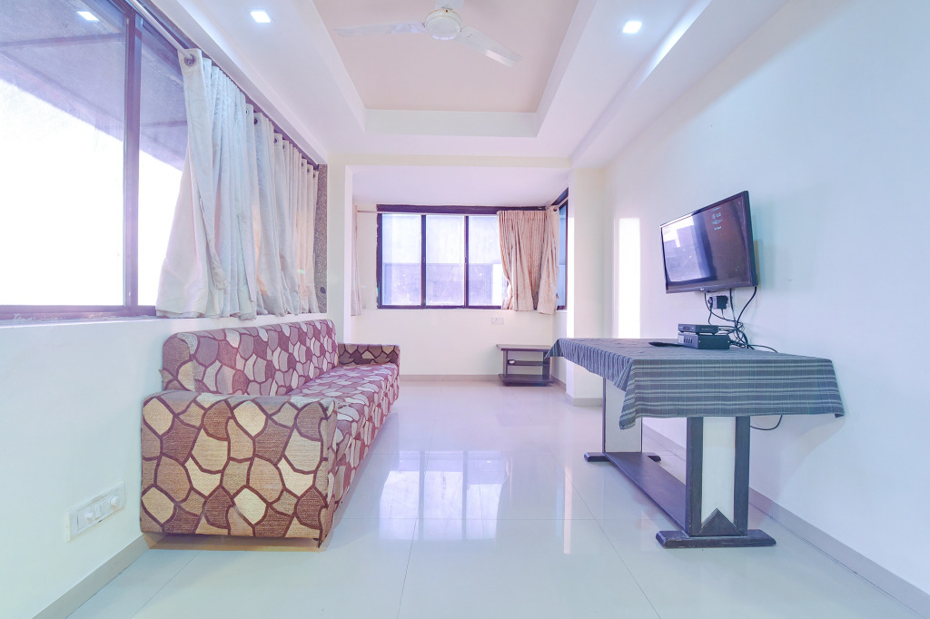 Fabhotel Skyland