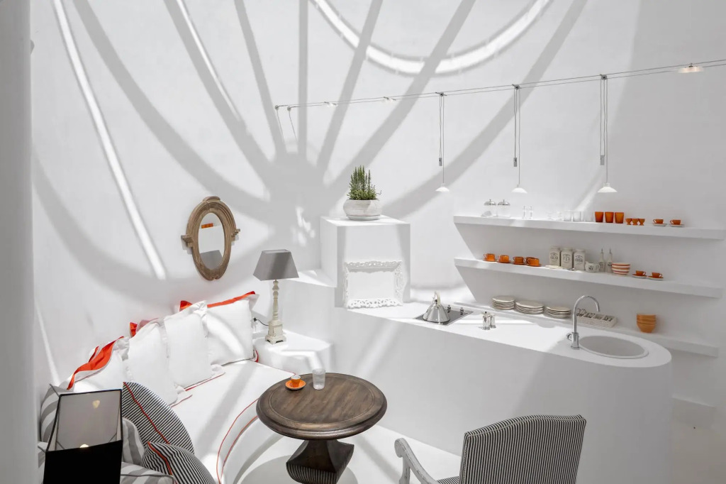 Luxury Villa in Santorini!