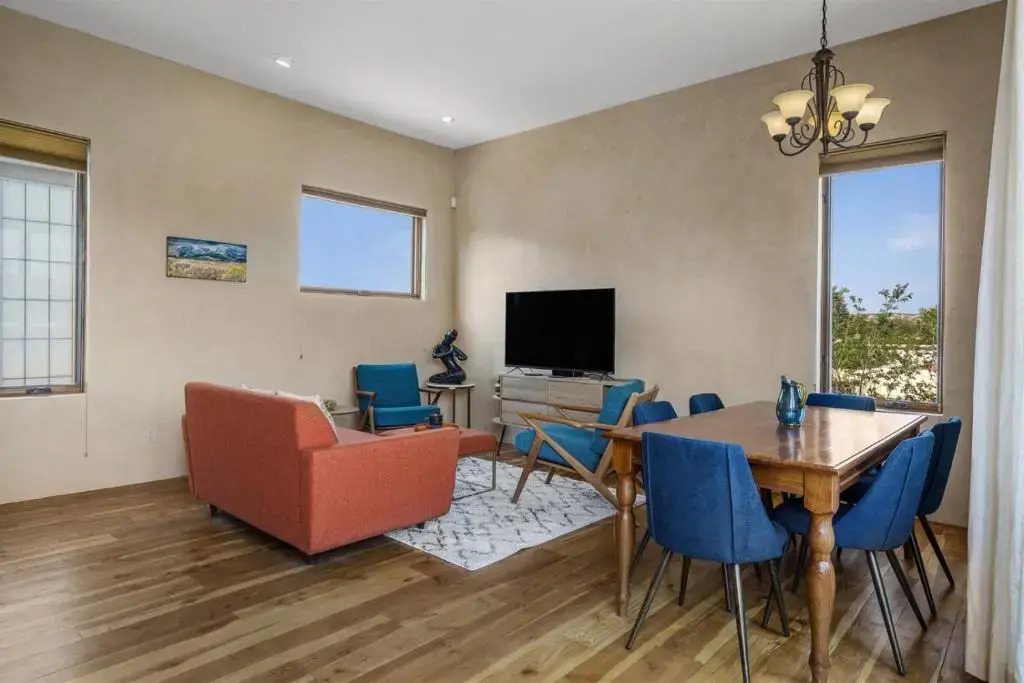 Skyview - Gorgeous Views From The Railyard