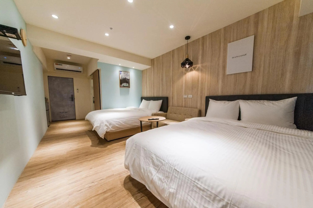 Air Travel inn