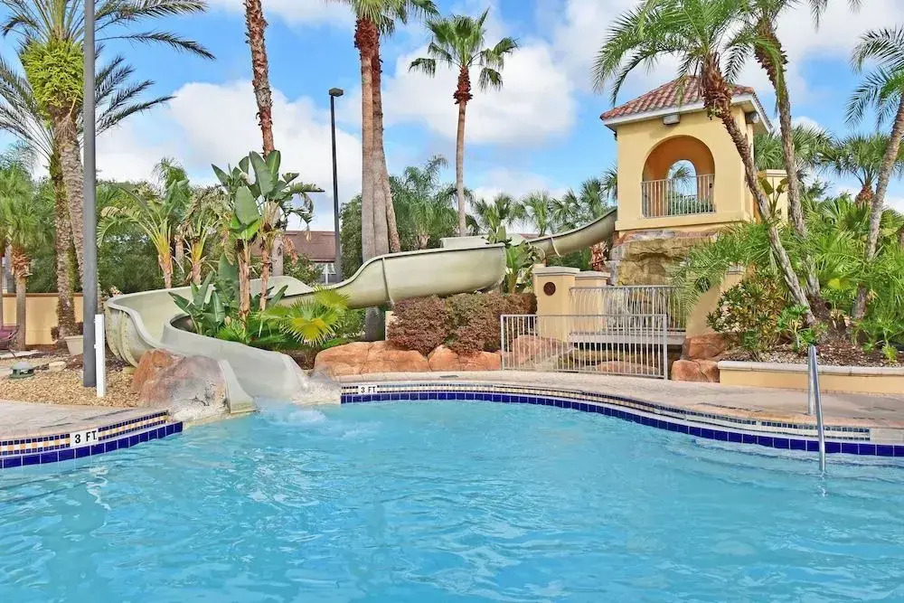 R448MIRA Miramar Delight 4 Br villa by RedAwning