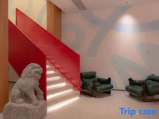 Wang Jingde · Moon White and Sky Blue · DESIGNER Homestay