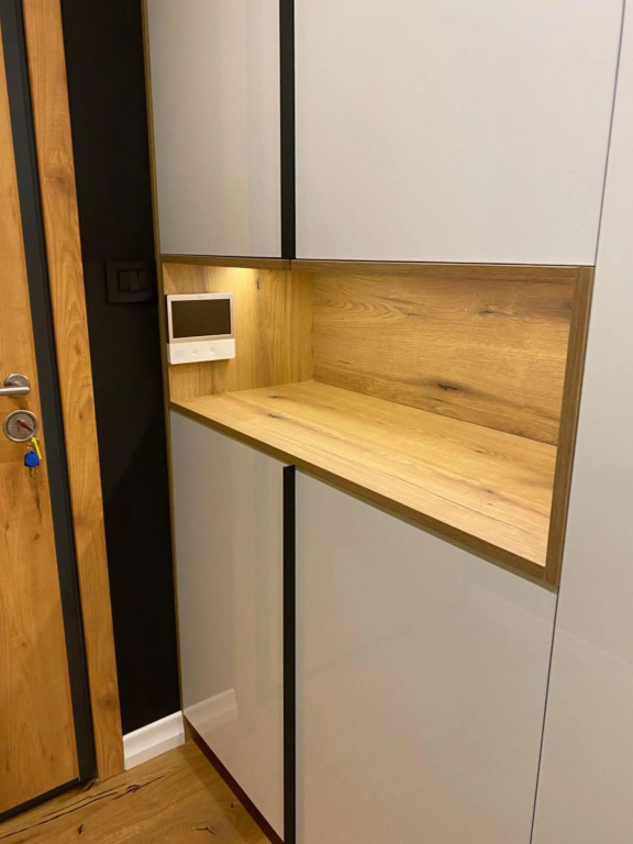 Tesla 8 Apartment