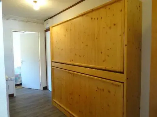 Apartment 2 pièces rénové au pied des pistes. exposé sud