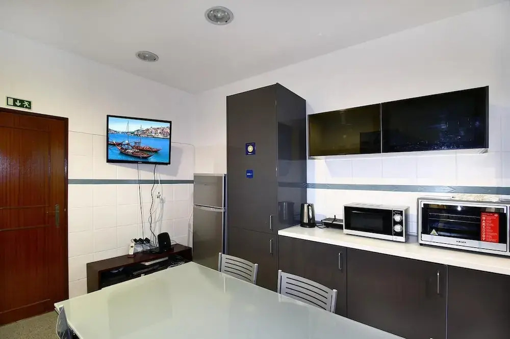 Bisengototo Homestay