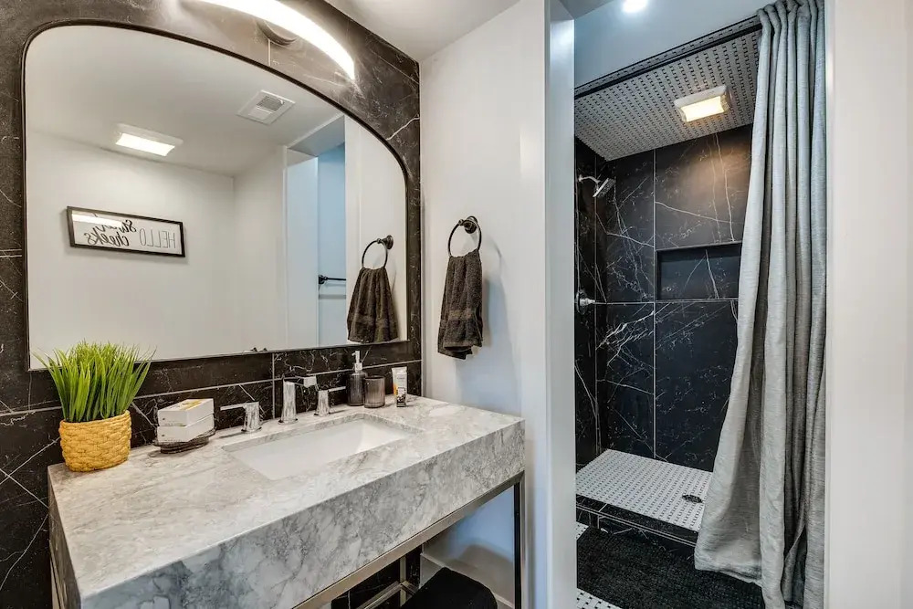 Pet-friendly Georgia Abode - Walk to Piedmont Park