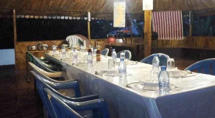 Sharook Lodge - Hostel
