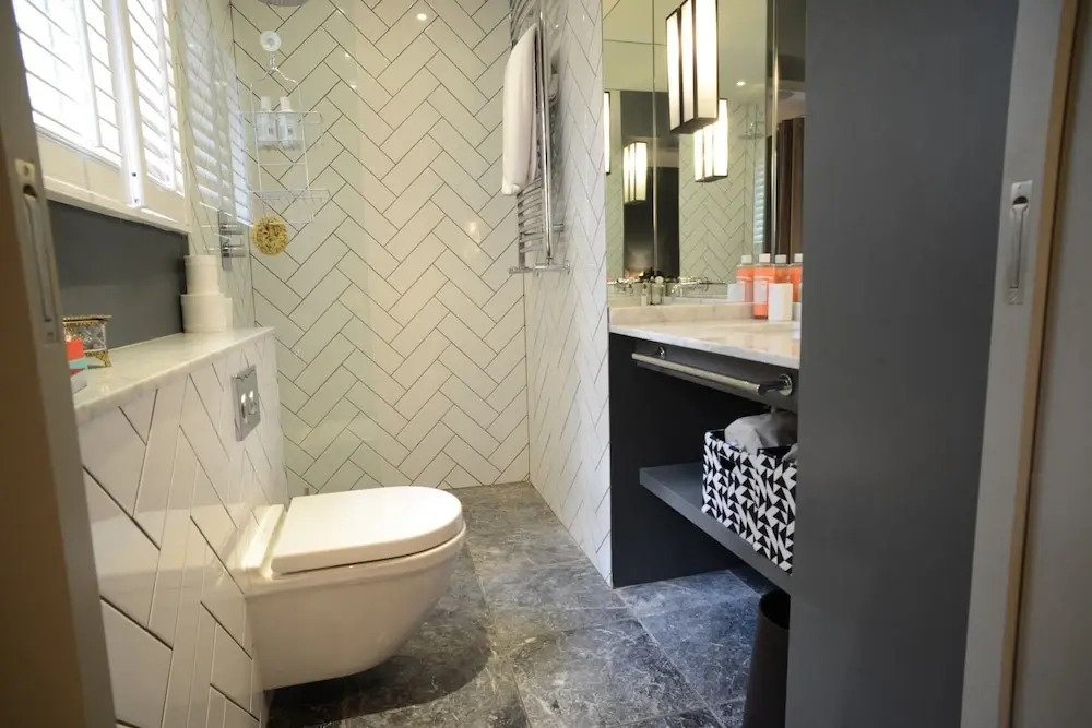 1 Bedroom Flat Near Royal Oak Station