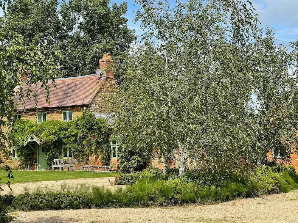 Idyllic Country Suite