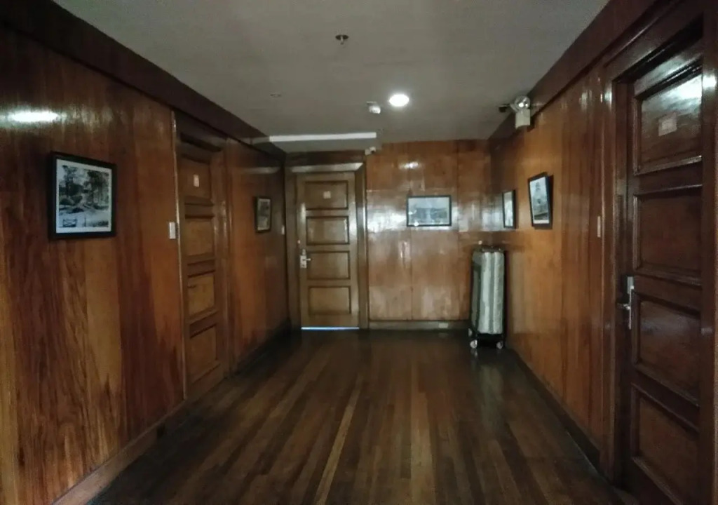 Log Cabin Hotel - Baguio