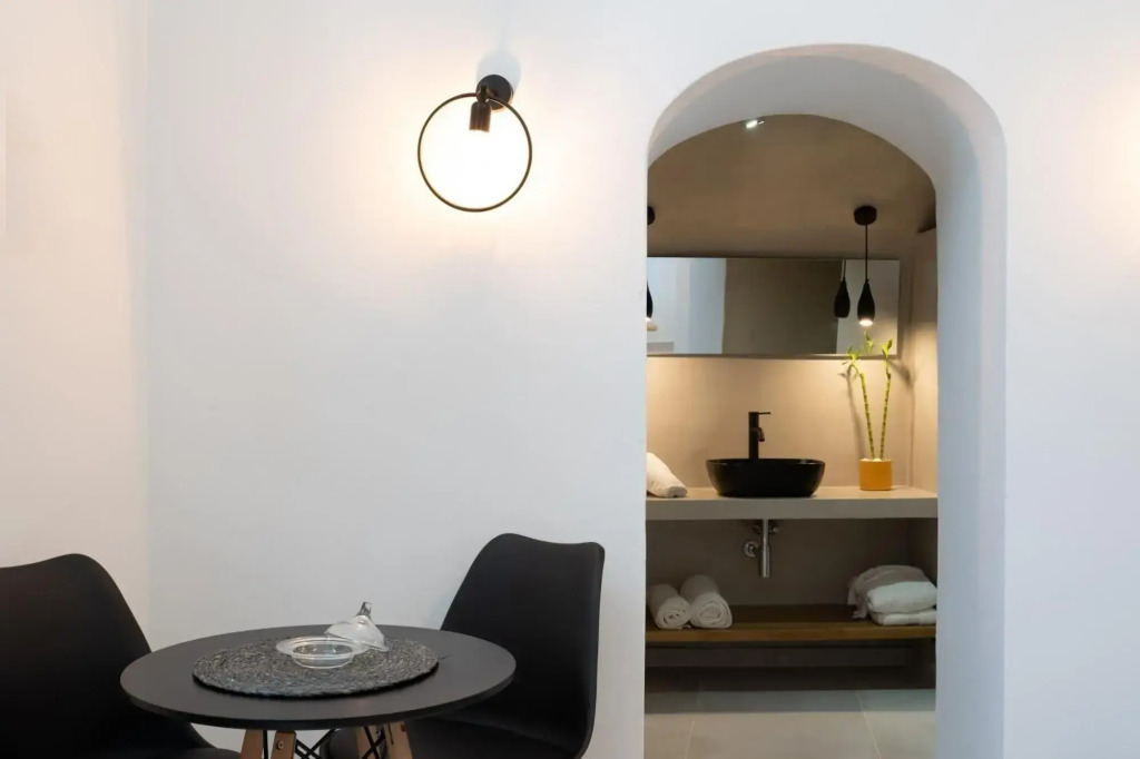 Echo Suites