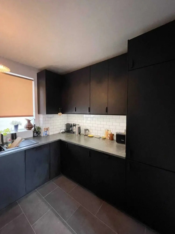 Contemporary 1BD Flat W/balcony - Stoke Newington!
