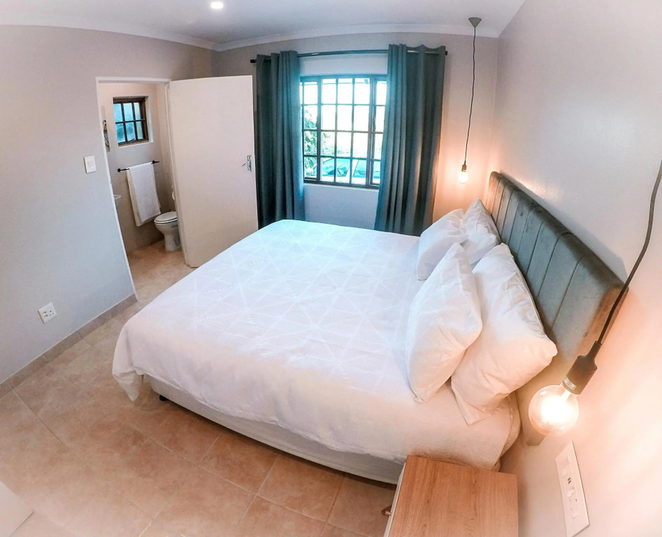 Strelitzia Place